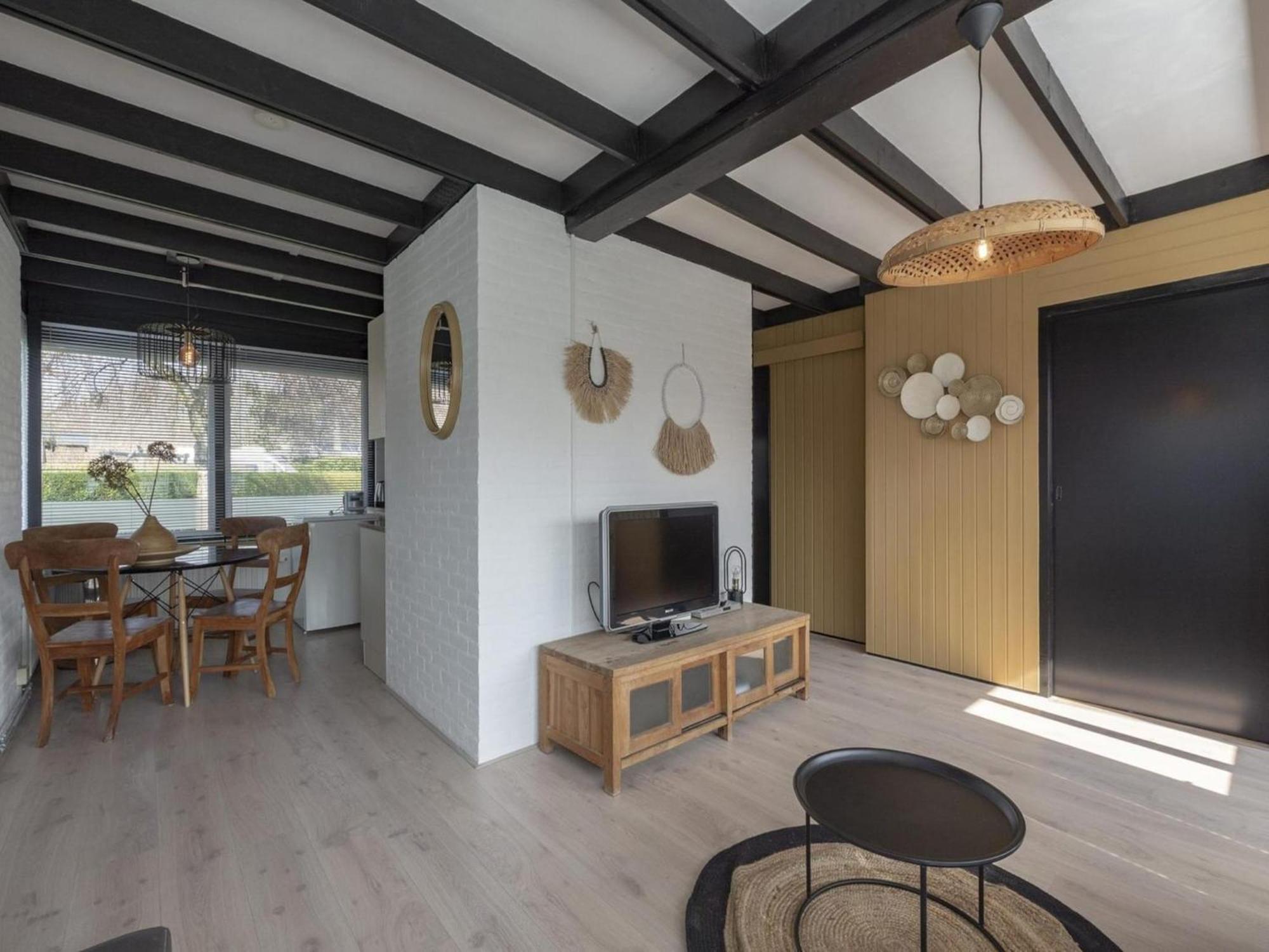 Attractive Bungalow With Modern Furnishings Sint Maartensvlotbrug Eksteriør bilde