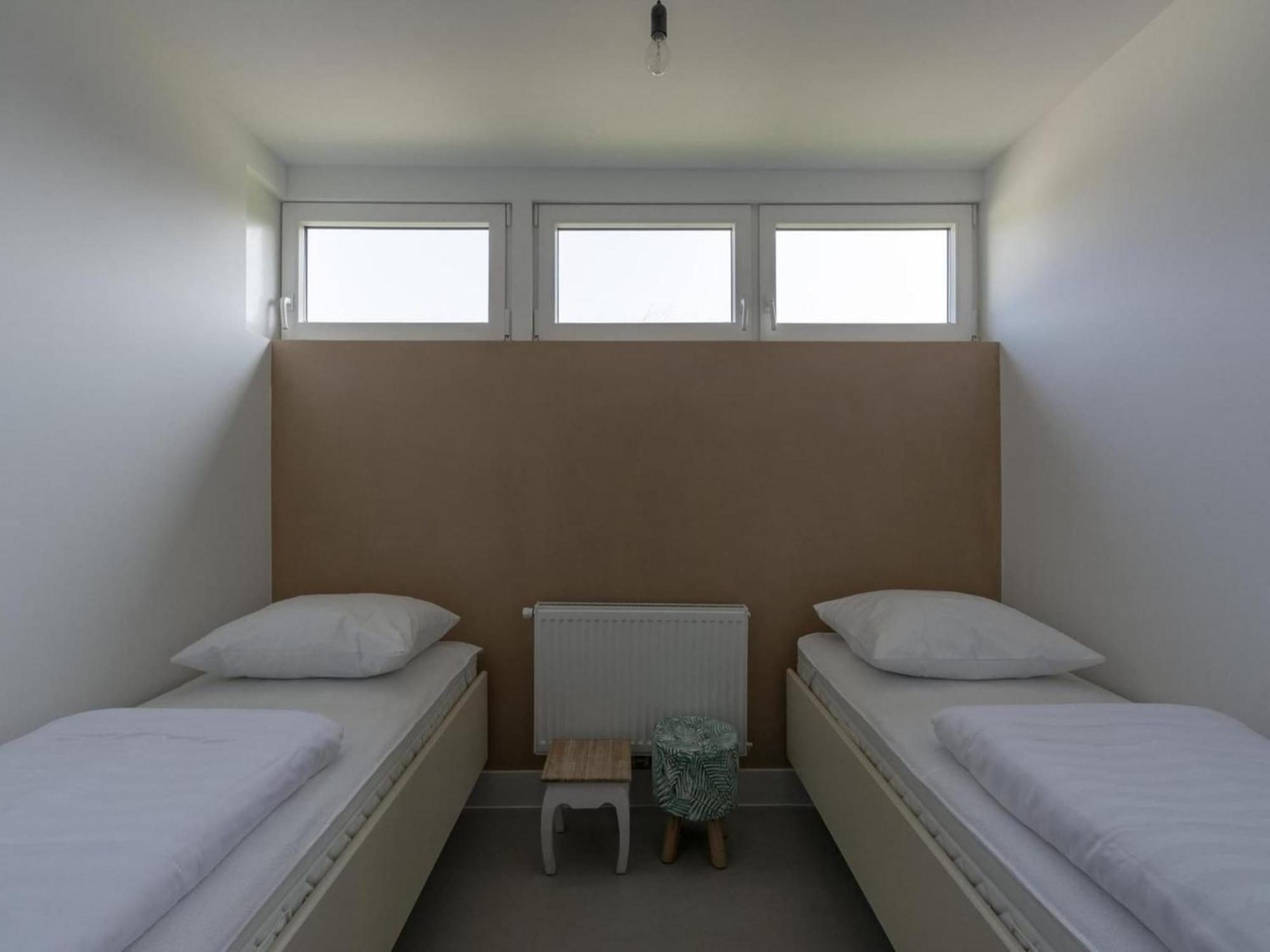 Attractive Bungalow With Modern Furnishings Sint Maartensvlotbrug Eksteriør bilde