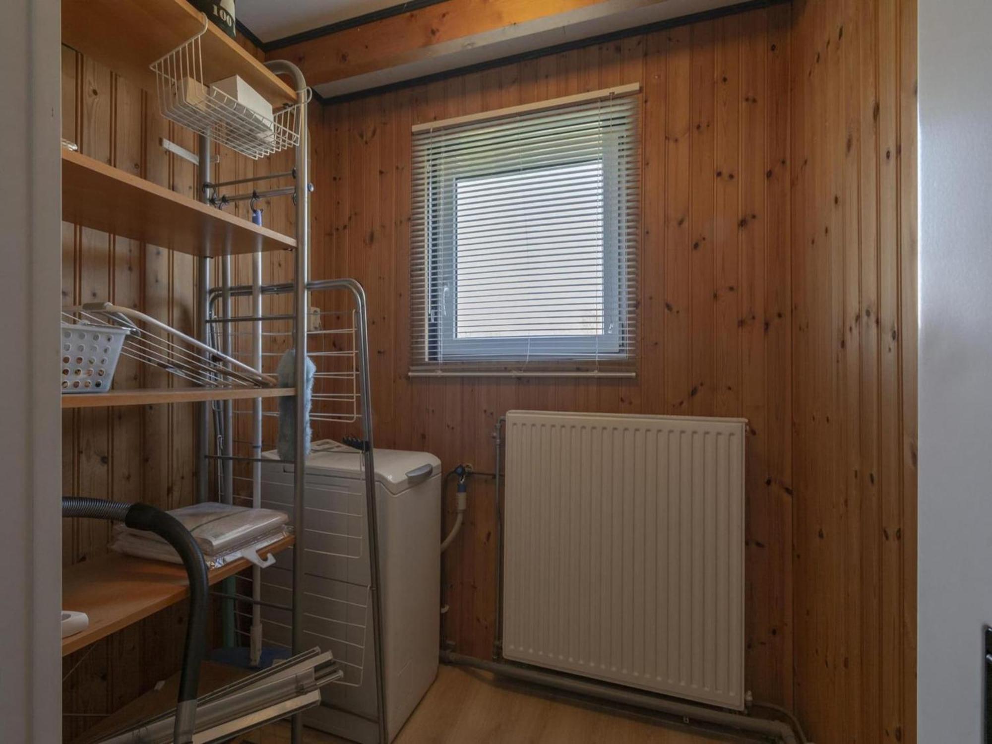Attractive Bungalow With Modern Furnishings Sint Maartensvlotbrug Eksteriør bilde